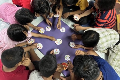 Campo di lavoro in Thailandia in un camp per bambini