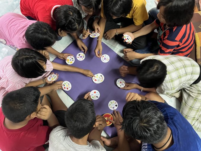 Campo di lavoro in Thailandia in un camp per bambini