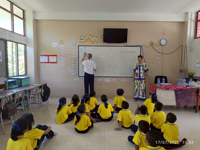 Campo di lavoro in Thailandia organizzando attività non formali