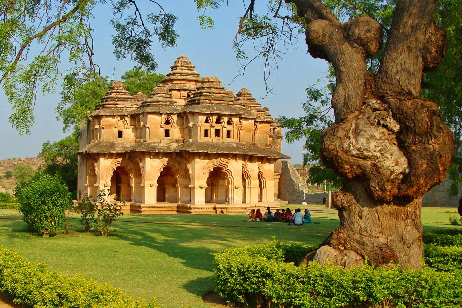 Campo di lavoro in India nella conservazione del patrimonio artistico-culturale