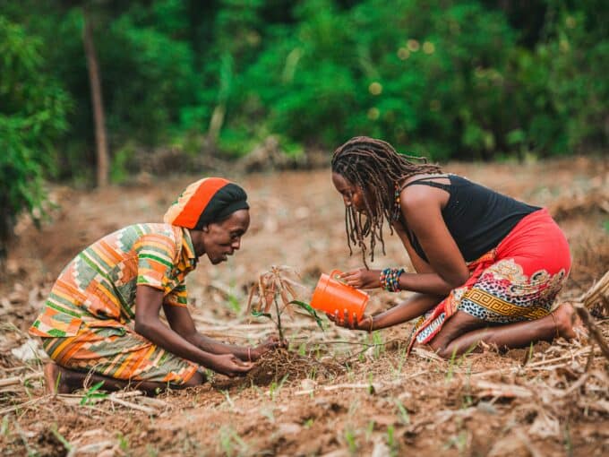 Campo di lavoro Kenya supporto donne