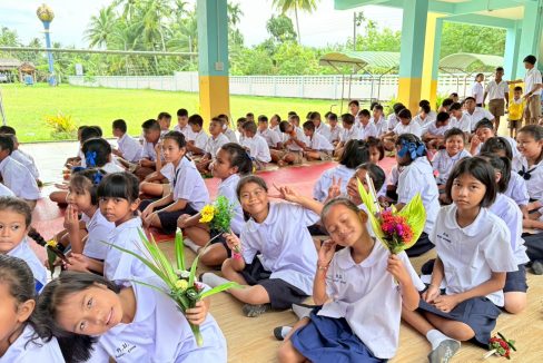 Volontariato internazionale in Thailandia in una scuola per l'insegnamento creativo dell'inglese