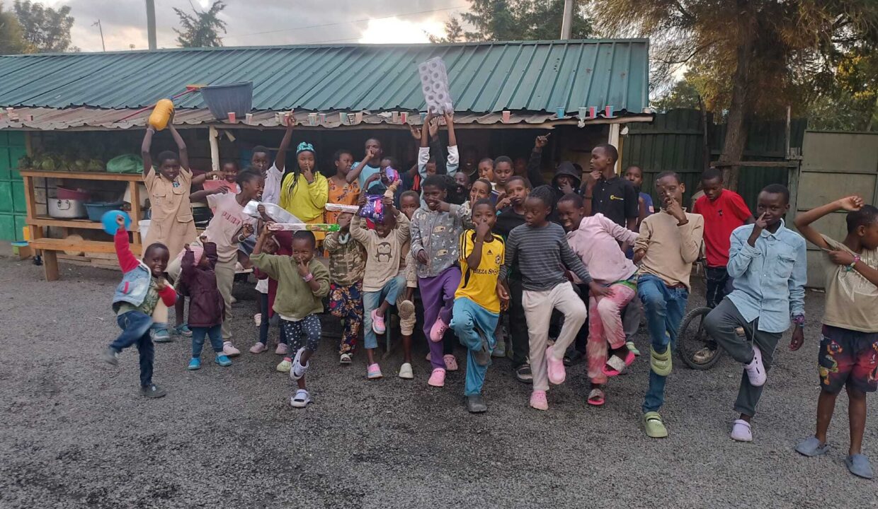 volontariato internazionale con i bambini in kenya